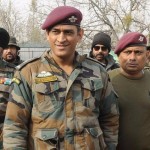  MS Dhoni dressed as Army man in Kashmir